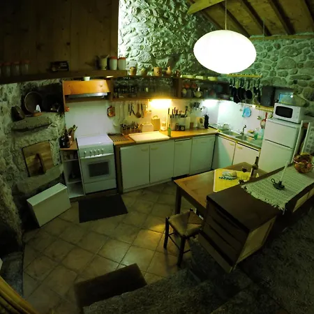 Casa Do Ribeiro - Casal Pedro Chalet