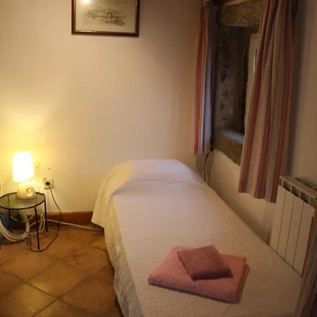 Casa Do Ribeiro - Casal Pedro * بونتي دي ليما