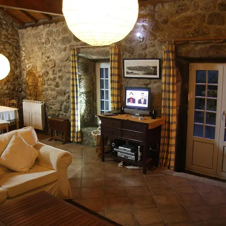 Casa Do Ribeiro - Casal Pedro 샬레 *