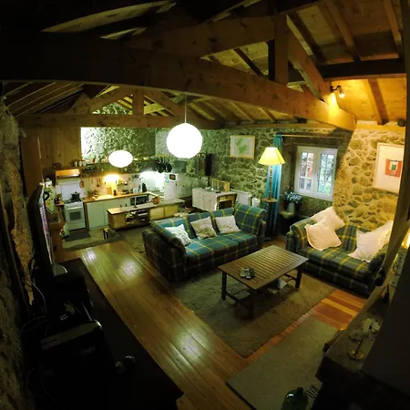 Casa Do Ribeiro - Casal Pedro 샬레 폰테 데 리마