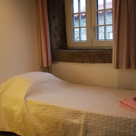 Casa Do Ribeiro - Casal Pedro * بونتي دي ليما