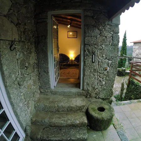 Casa Do Ribeiro - Casal Pedro 샬레
