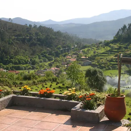 Casa Do Ribeiro - Casal Pedro * بونتي دي ليما