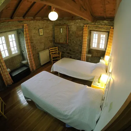 Casa Do Ribeiro - Casal Pedro 샬레 폰테 데 리마